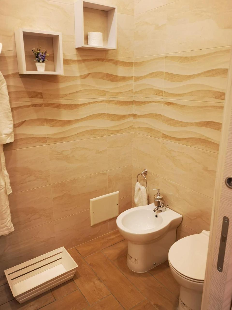 Dimora Ruggiero Hotel Napoli Ngoại thất bức ảnh